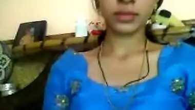 Pammi Bhabhi On Webcam - Movies. video2porn2