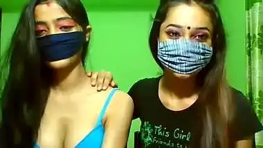 Desi Lesbo Girl Hot Cam Show