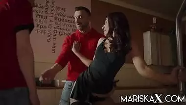 MARISKAX Special delivery for Indian MILF Sahara Knite
