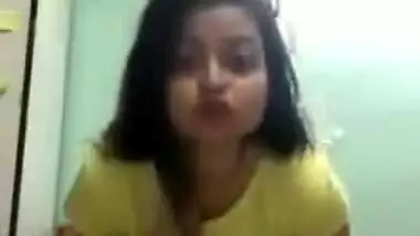 Indian Teen girl Stripshow