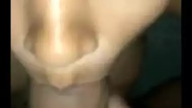 22 girlfriend sucking huge cock and fucking