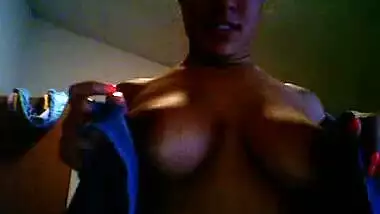 Malini aunty live on webcam naked exposing herself