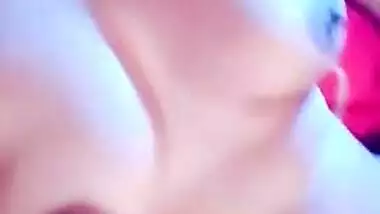 Sexy chubby gal exposing her undressed beauty