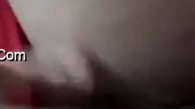 Exclusive- Super Sexy Look Desi Girl Showing Her Boobs