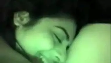 Indian gf gets nailed hard in bed 