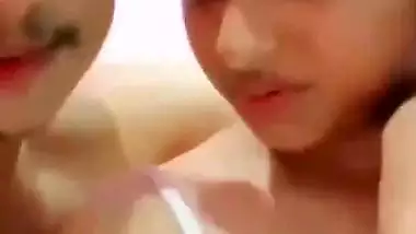 BF kisses Indian nude girl and presses her boobs