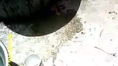 Desi Girl Bathing RECORDED on Spy Cam