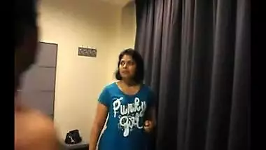 Mature Bengaluru milf extramarital sex affair in hotel