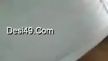 Video of the Desi aunty playing with nipples is called close-up