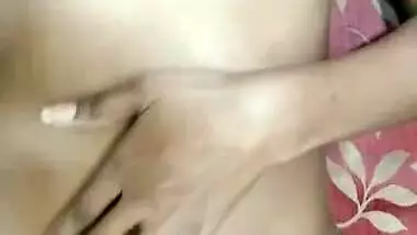 Sexy girl show her boob and pussy